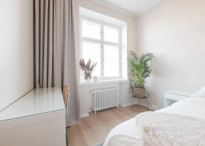 Scandi Design Gem, Steps From Local Life *