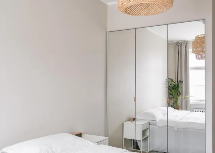 Scandi Design Gem, Steps From Local Life Helsinki